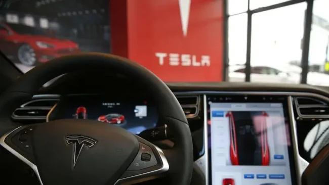Tesla, 13 Bin Aracını Geri Çağırıyor