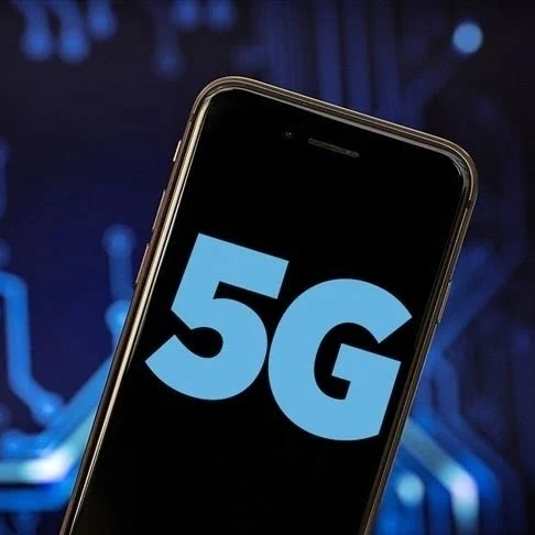 Türkiye’de 5G Resmen Başladı: 145 Milyar Liralık Yatırım ve 20 Bin TL Altı Cihaz Seçenekleri Türkiye’de 5G Resmen Başladı: 145 Milyar Liralık Yatırım ve 20 Bin TL Altı Cihaz Seçenekleri